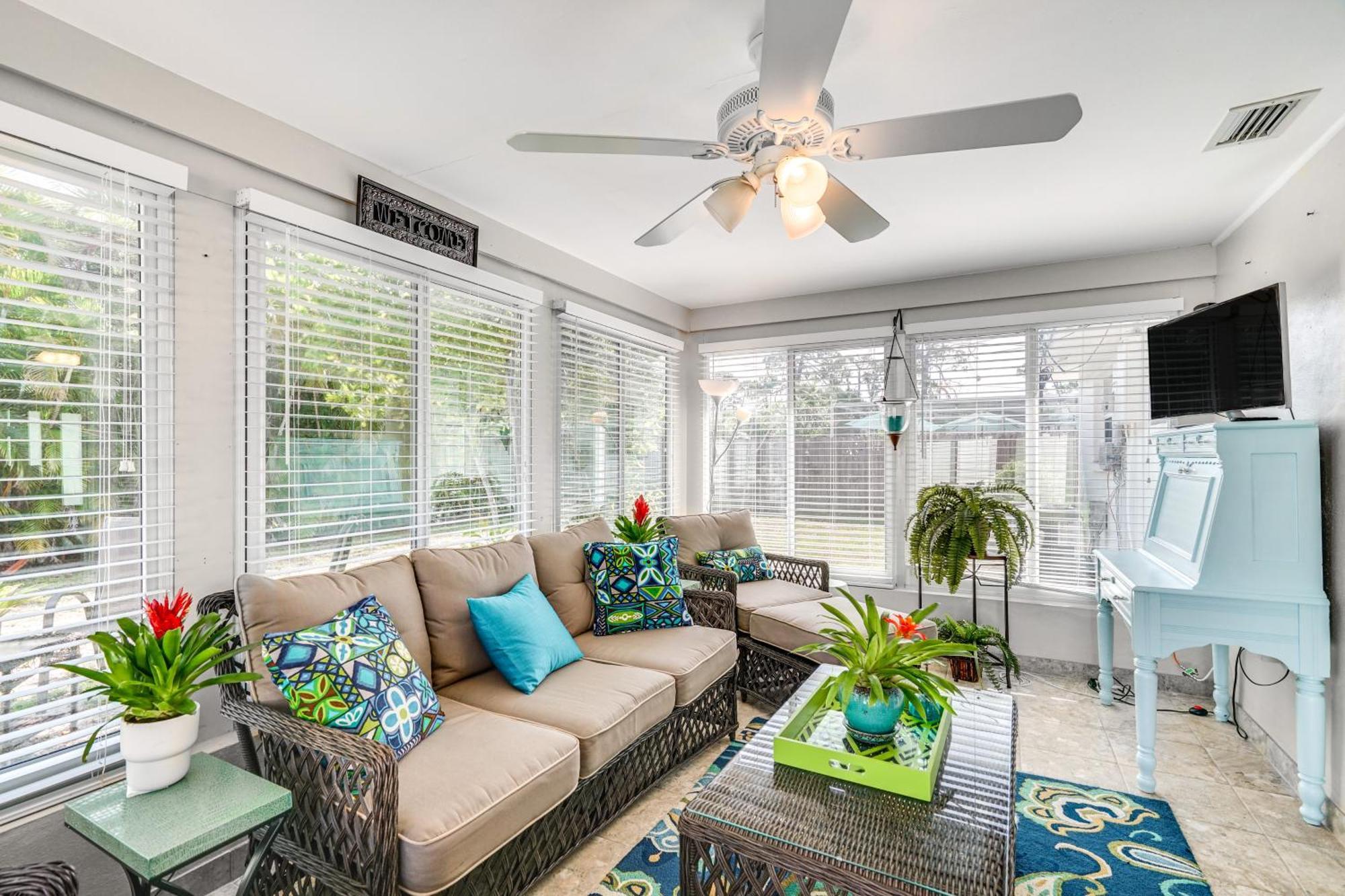 Fort Myers Bungalow - 12 Miles To The Beach! Zewnętrze zdjęcie